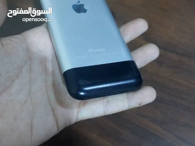 بحالة ممتازة iPhone 1