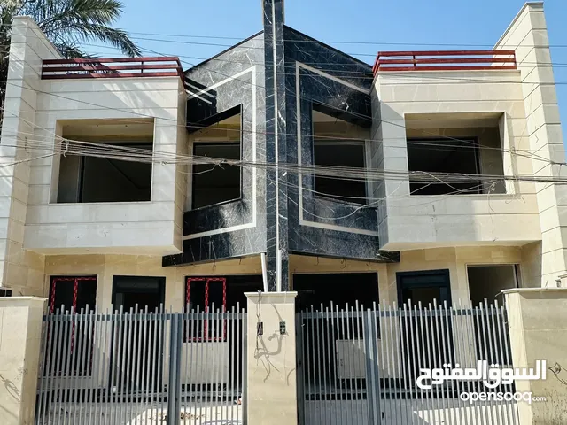 350 m2 4 Bedrooms Townhouse for Sale in Baghdad Saidiya