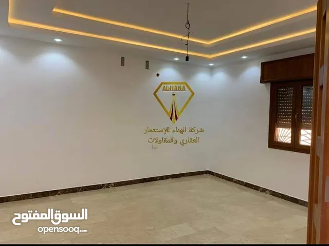 440 m2 More than 6 bedrooms Villa for Sale in Tripoli Souq Al-Juma'a