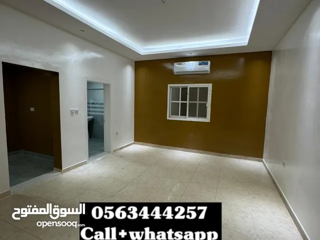 66 m2 Studio Apartments for Rent in Al Ain Al Hili
