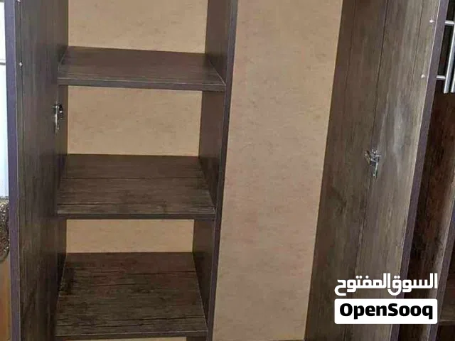 خزانة ملابس