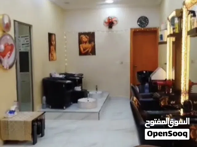 بيع صالون تجميل نسائي مقابل صحاري سنتر