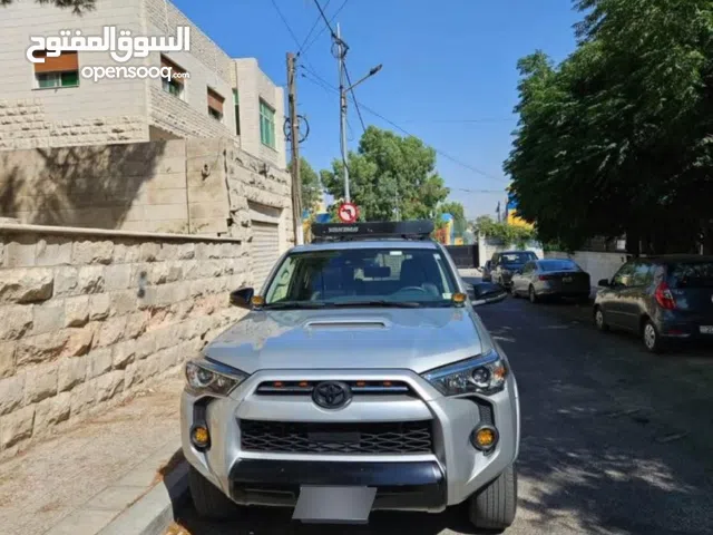 Toyota 4 Runner Venture 2021