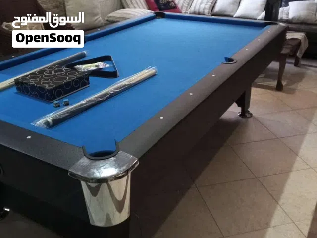 بلياردو خشب كامله 8قدم استيراد كامله مع استيكات ثنتين ومثلث وطبشور وطقم طابات واصله راكبه