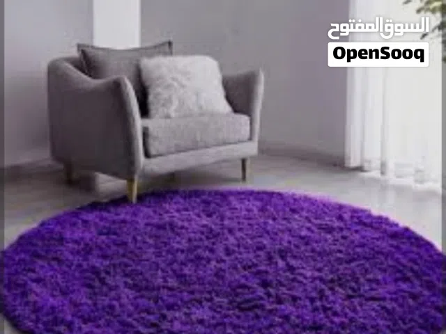 سجاد دائري بحالة ممتازة شبه جديد