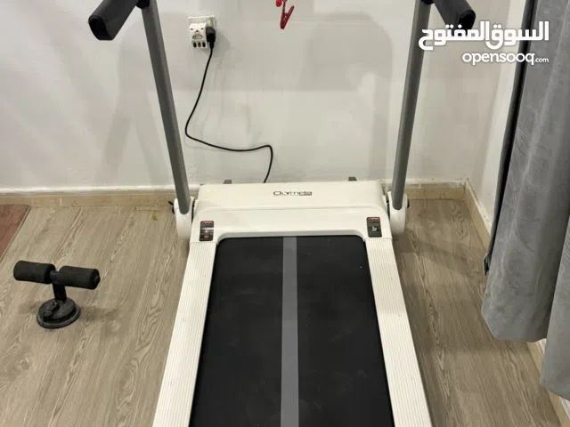 جهاز السير و الركض مستخدم اسبوعين بس