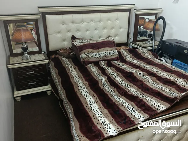 غرفة نوم وصالون بسعر مغري جدا