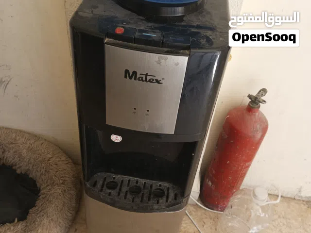 كولر ماء  يعمل يشكل جيد التسخين  مفصول