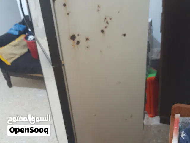 ثلاثه هيتاشي للبيع شغاله 100% مافيها اشي