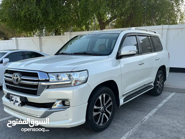 Used Toyota Land Cruiser in Northern Governorate