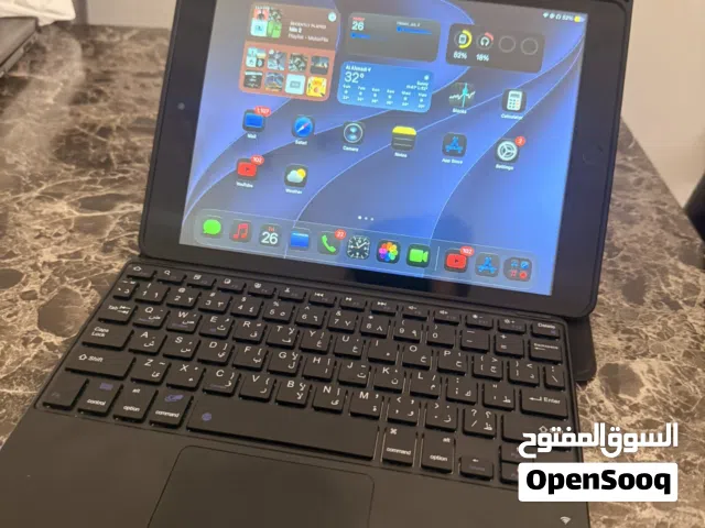 iPad 9th Generation (64GB) + Case + keyboard/mouse + pencil