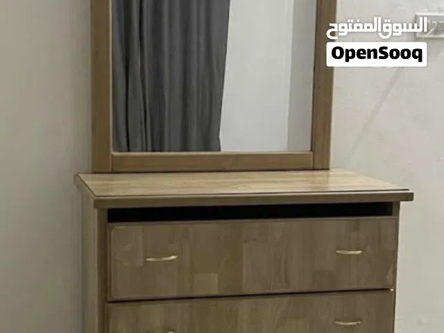 تخت+ تواليت للبييع