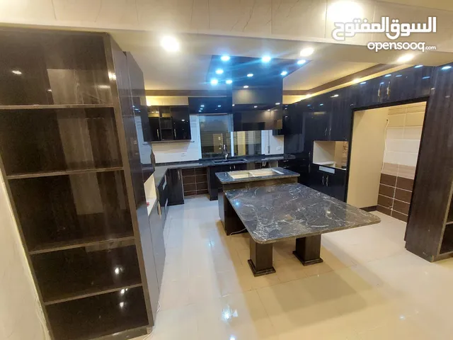 150 m2 4 Bedrooms Apartments for Sale in Ramtha Romtha