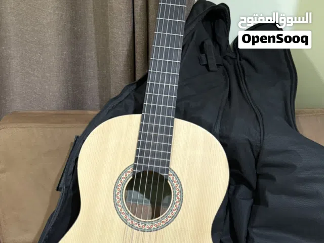 Yamaha C40