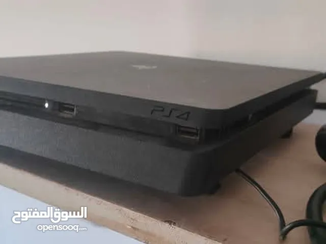 بلستيشن 4 سليم مستخدمه نظيفه جدا