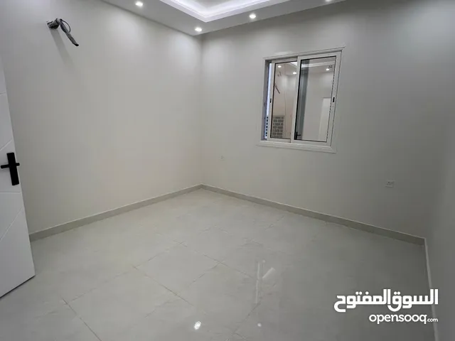 165 m2 3 Bedrooms Apartments for Rent in Al Riyadh Qurtubah