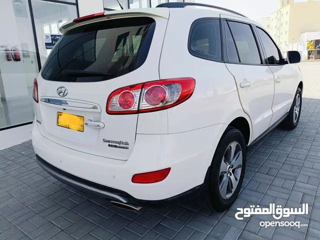 Used Hyundai Santa Fe in Muscat