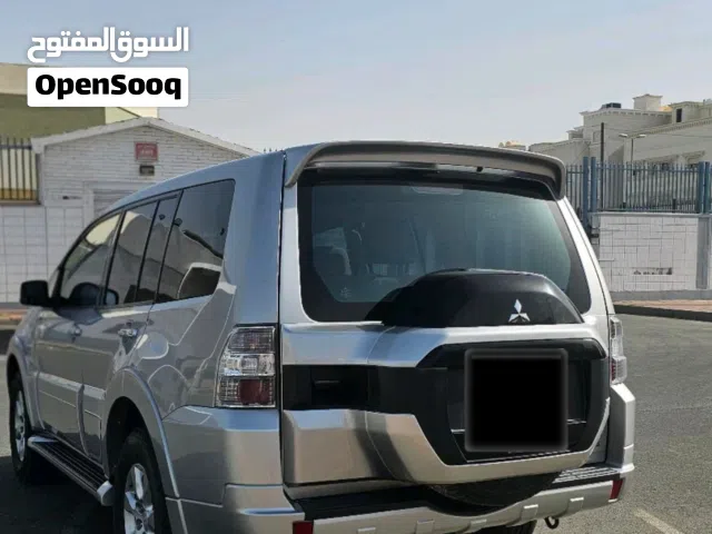 2020 ميتسوبيشي باجيرو GLS