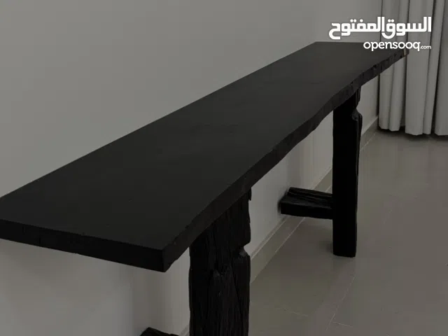 كونسول وطاولة جميلات جداً وجدد