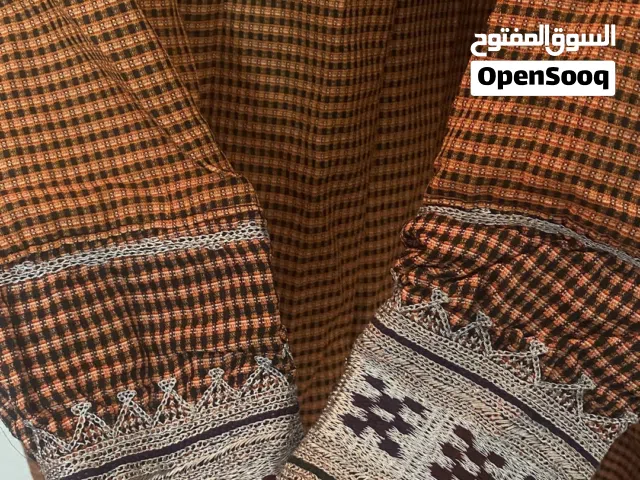 ملابس خدمه يد