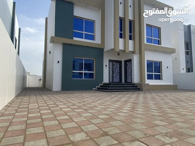 301 m2 4 Bedrooms Villa for Sale in Al Batinah Barka