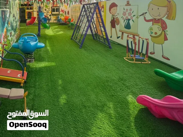 مركز تسلية وألعاب للأطفال للبيع في عجمان منطقة الروضة 1 على شارع رئيسي