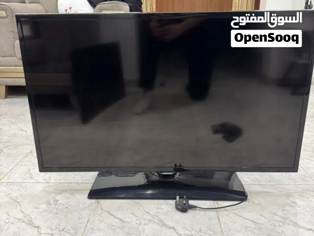 السلام عليكم ورحمة الله وبركاته شاشه سامسونج شبه جديده