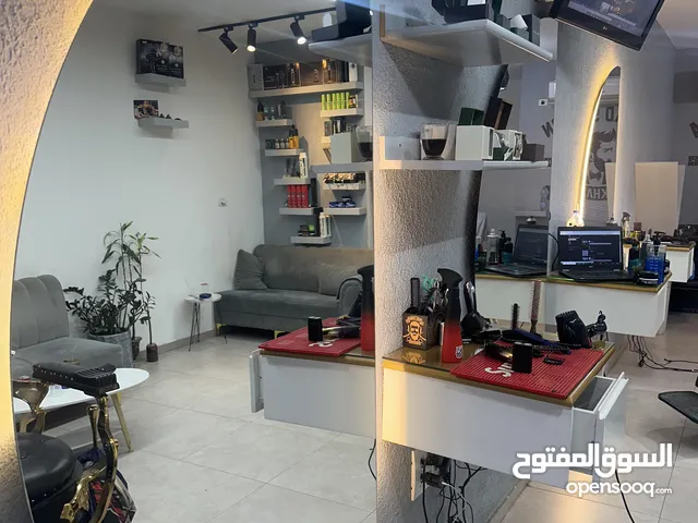 ديكور صالون حلاقة كامل للبيع