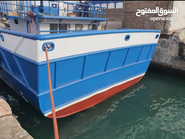 قوارب الصيد البحري في أعالي البحار