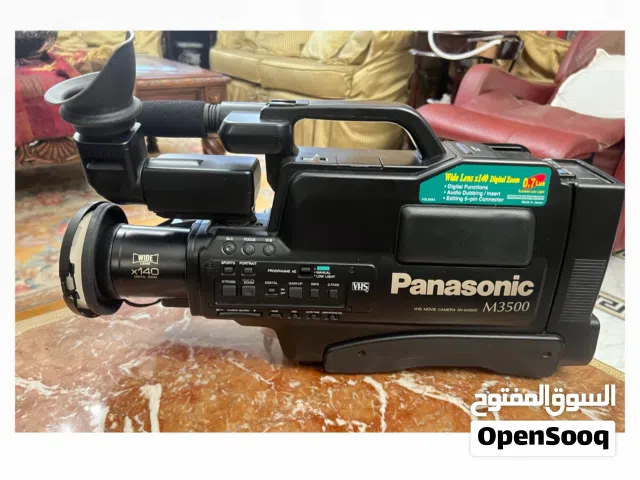 كاميرا باناسونيك M3500 صناعة يابانيه من التحف النادرة كالجديدة تماما .