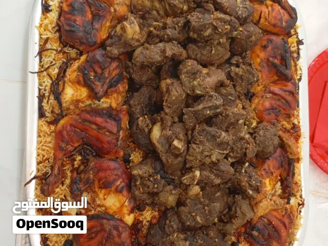 طبخ أكلات من أيادي عمانيه