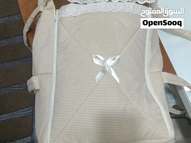 سرير اطفال