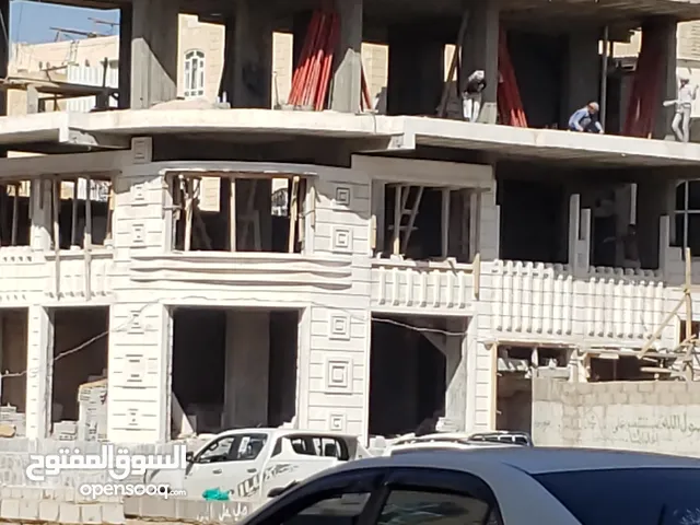122m2 5 Bedrooms Apartments for Sale in Sana'a Sa'wan