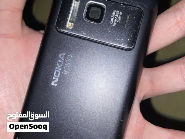 Nokia N8 فنلندي
