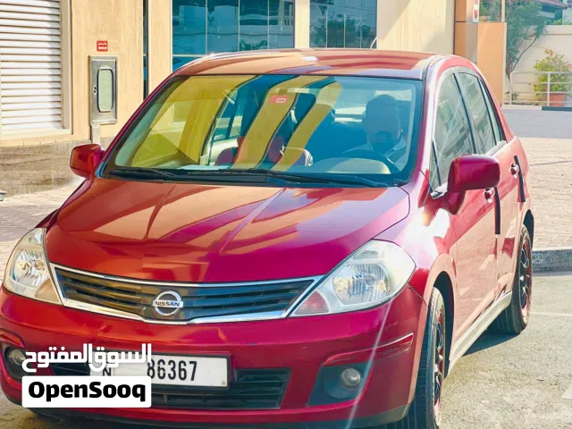 well maintained Nissan tiida 2012 full option by second owner