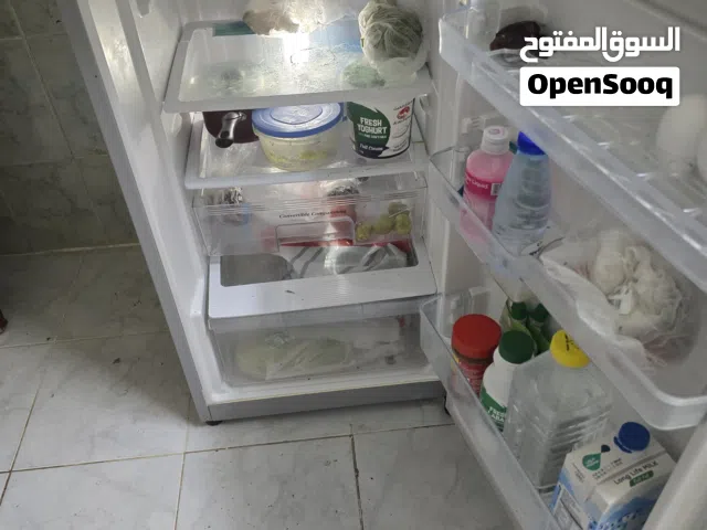 HITACHI REFRIGERATOR 200 LT GOOD CONDITION, WORKING FINE 40 OMR SLIGHTLY NEGOTIATE