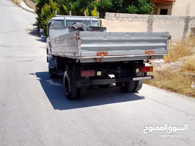 مرسيدس قلاب مرسيدس