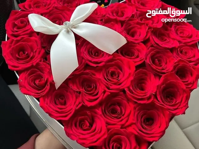 fresh Roses heart-shape box