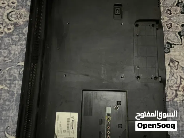 شاشه للبيع ب 60 دينار قابل للتفاوض