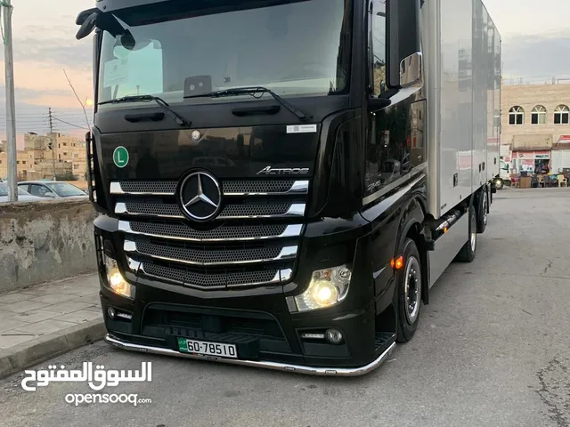 Box Mercedes Benz 2018 in Amman