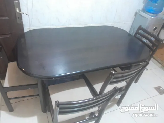 طاوله وكراسي 70دينار