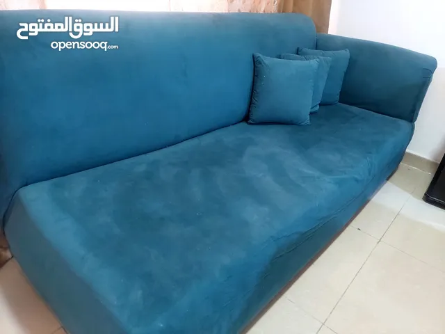 طقمين كنب للبيع بحاله جيده  سعر الطقمين 120دينار