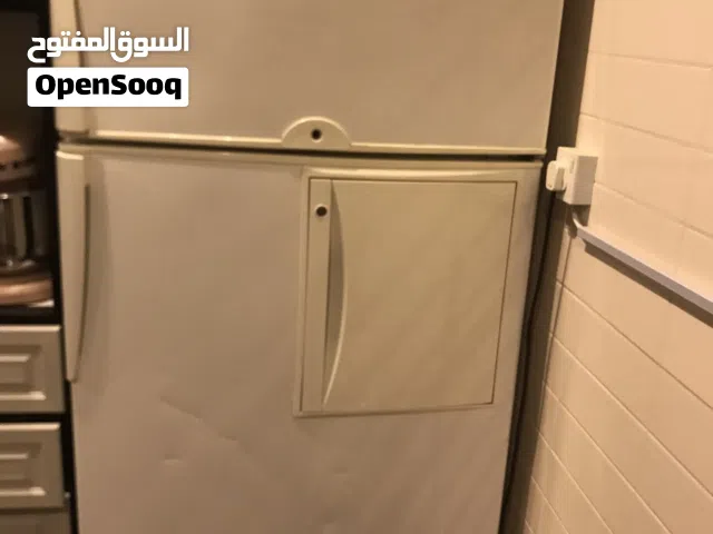 للبيع ثلاجه نظيفه