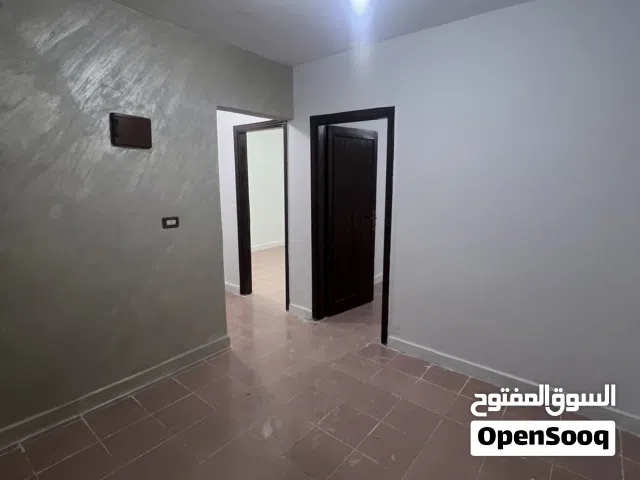 متوفر ستديو 3 غرف وحمام ومطبخ منفصل للإيجار 110 مساحة 45 متر