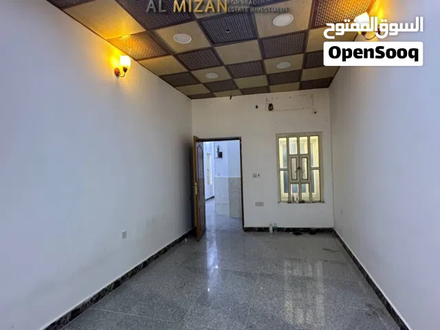 100 m2 2 Bedrooms Apartments for Rent in Basra Other