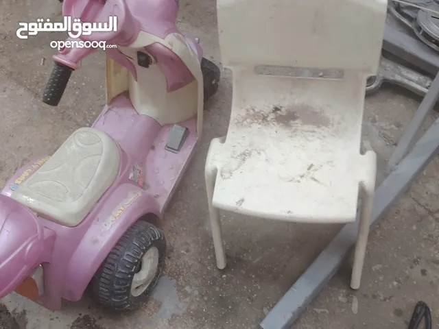 السلام عليكم ۔۔۔ اغراض ااطفال و فارات ماء عاطلة وتلفزيون فستل قديم
