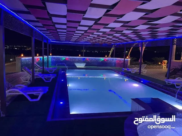 كل مايختص ببرك السباحة والشلالات والحمامات التركية والمغربية و الجاكوزي