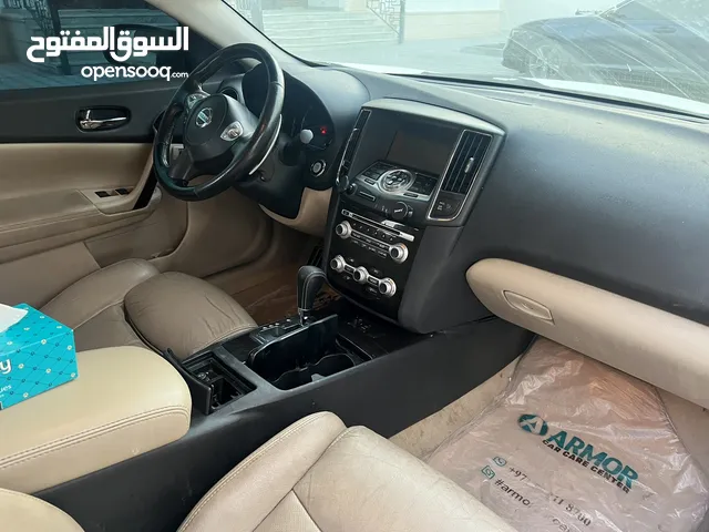 Maxima 2015 in very good condition.