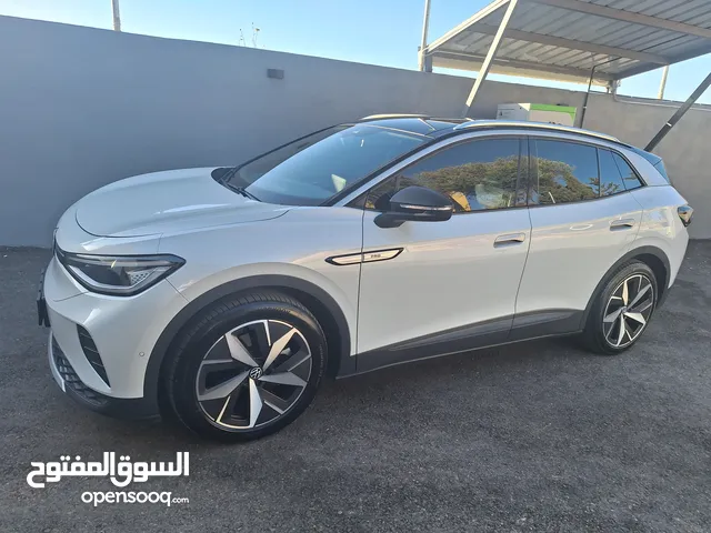اي دي 4فحص كامل بحاله الوكاله جمرك جديد باسم المستورد لون لؤلؤي مميز تحديث آخر إصدار للسياره