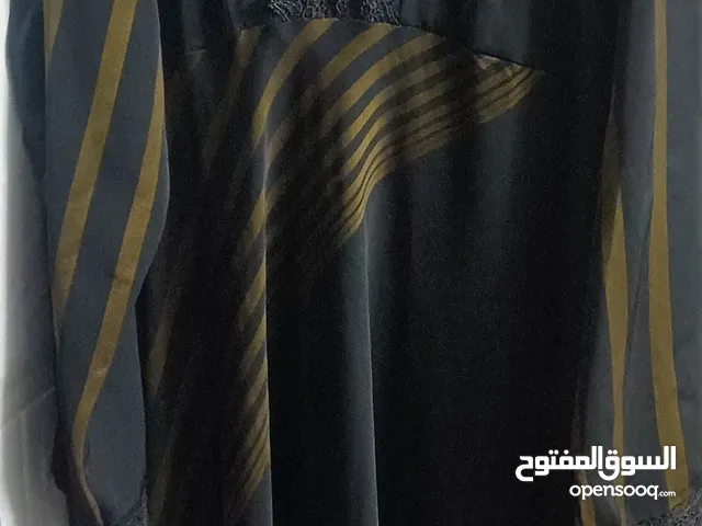 للبيع المستعجل ملابس نسائي ورجالي ولادي بناتي الأسعار رمزية